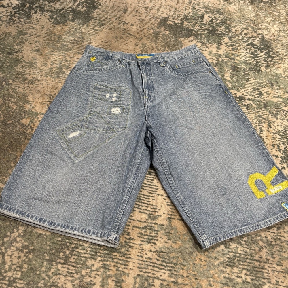 vintage Y2K Rocawear denim jorts 34" Waist